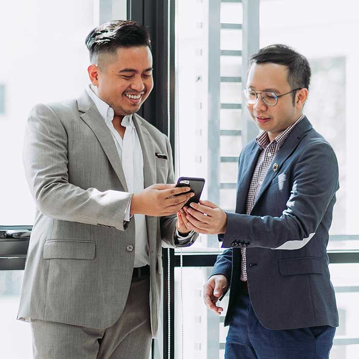 American Funding Services advisors in meeting